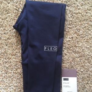 Fleo - Small - 25” Classic Navy - Bounce